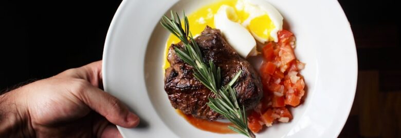 Green Parrot: Restaurant In Durban North, Durban 4051