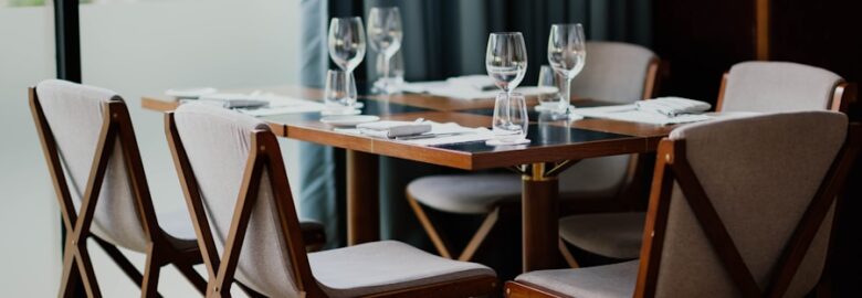 LeoNardos Clairwood: Restaurant In Clairwood, Durban 4052