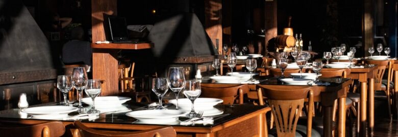 Kara Nichhas: Restaurant In Bluff, Durban 4052